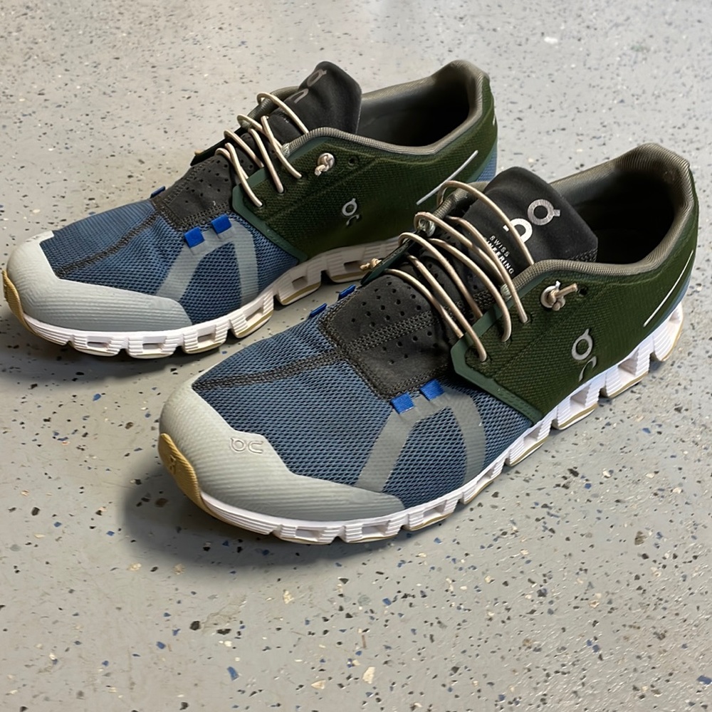Mens On Clouds 70/30 running shoes